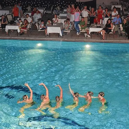 Club Victoria 2*
